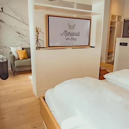 Mariandl Am Berg Hotel